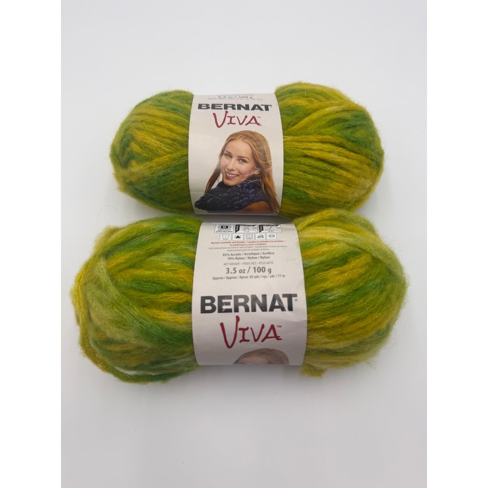 Bernat Viva Yarn Chartreuse Green Yellow Super Bulky 2 Skeins Lot 3.5oz 85yd